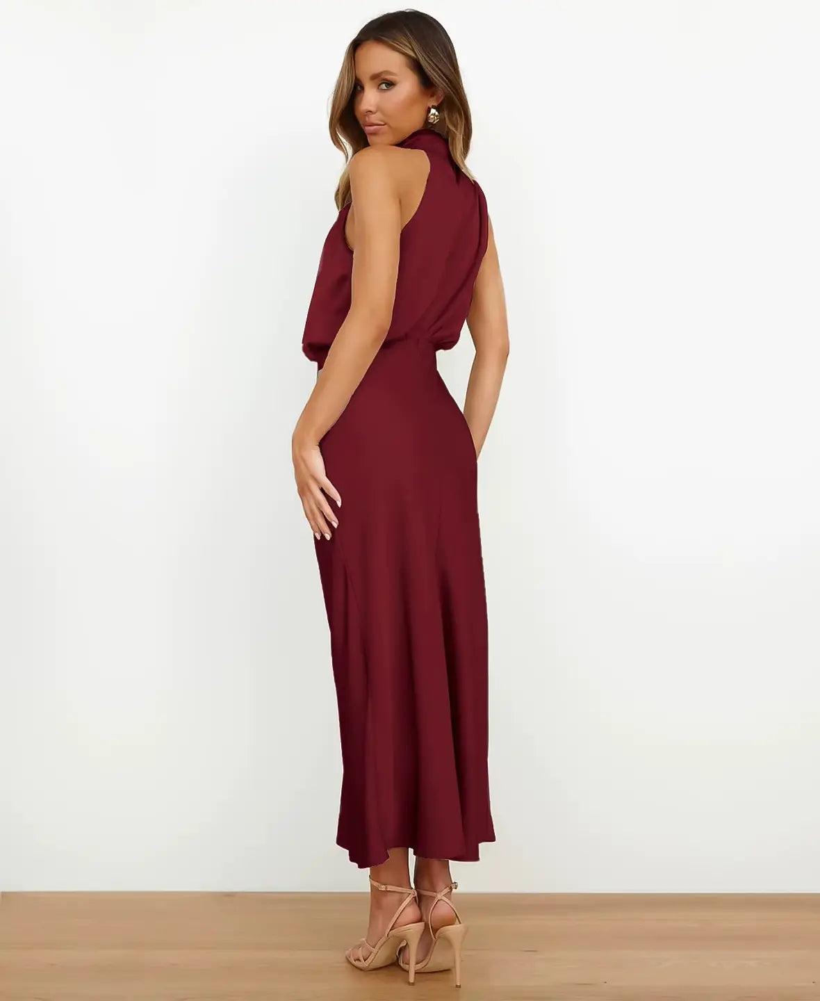 VALE | Agathe – Elegance in a Midi Dress