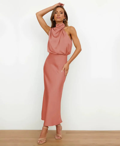 VALE | Agathe – Elegance in a Midi Dress